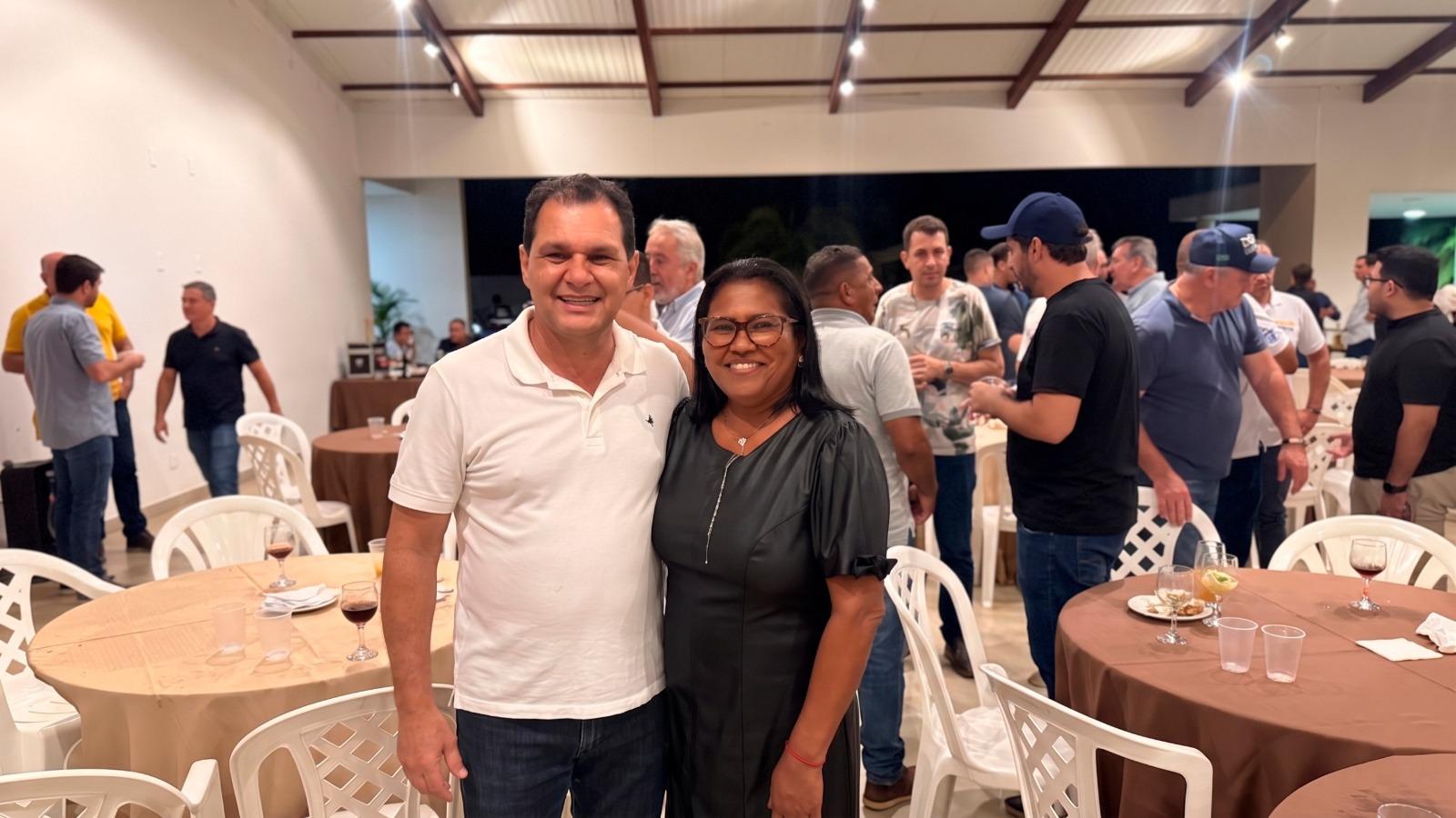 Professora Cleide assume a presidência da Câmara em Barra do Bugres e recebe apoio do deputado Chico Guarnieri