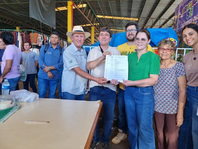 Feira do Produtor inicia nova fase com assinatura da ordem de serviço para modernização