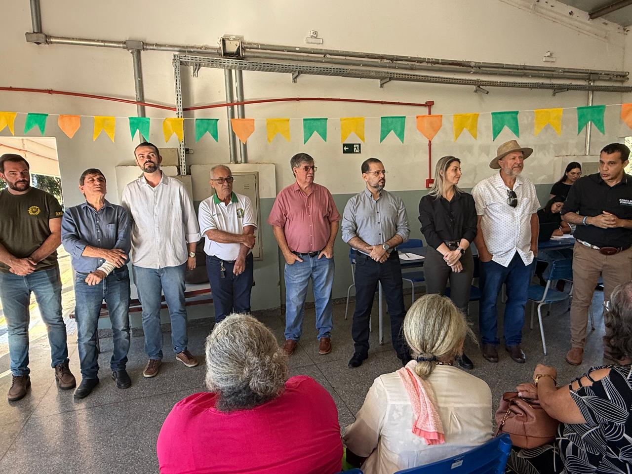Escola Marechal Cândido Rondon recebe mutirão para regularização fundiária no Assentamento Antônio Conselheiro