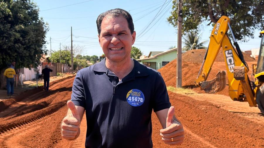 “Enquanto a obra não termina, a fiscalização não para”, diz Guarnieri ao acompanhar avanço do asfalto em Barra do Bugres