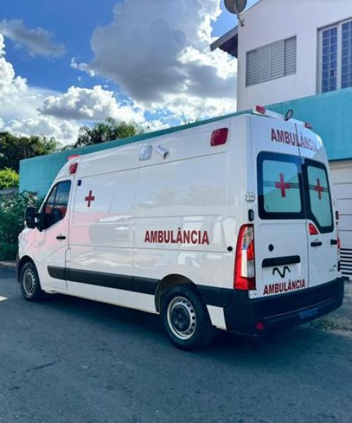 Desenvolve MT financia ambulância para clínica de saúde mental em Chapada dos Guimarães