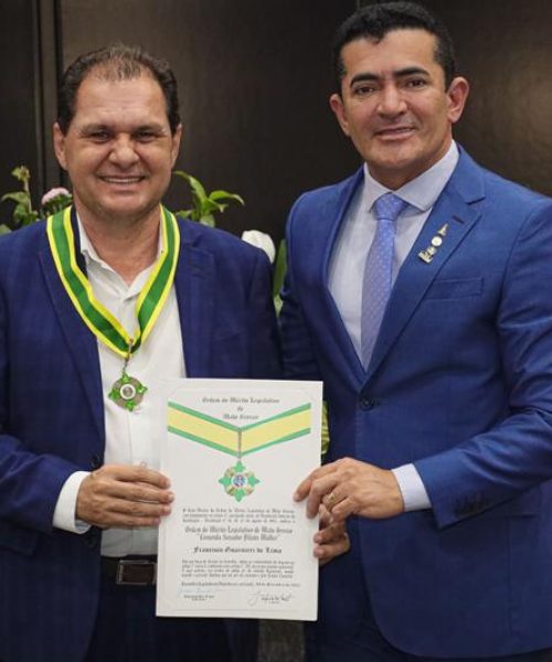 Deputado Chico Guarnieri recebe a medalha Filinto Müller, mais alta honraria da ALMT