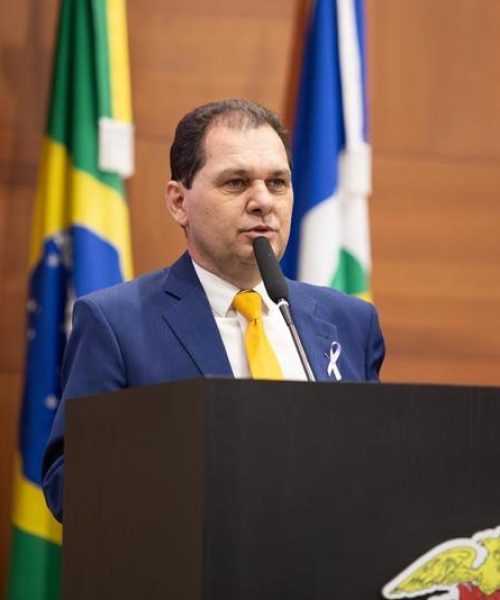 Sancionada lei 13.067/2025, proposta por Chico Guarnieri, em prol dos agentes Comunitários de Saúde e de Combate às Endemias