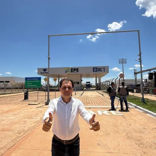 Deputado Chico Guarnieri marca presença na inauguração da ZPE de Cáceres