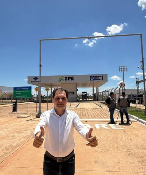 Deputado Chico Guarnieri marca presença na inauguração da ZPE de Cáceres