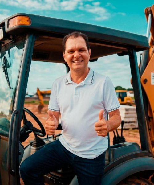 Chico Guarnieri solicita retroescavadeira para fortalecer setor agrícola de Rondolândia