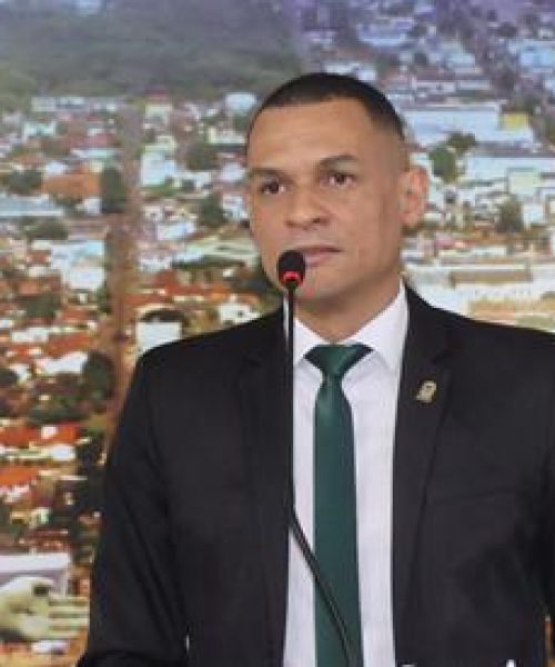 APROVADO PROJETO DE LEI DE AUTORIA DO VEREADOR ESDRAS MORAES, QUE INCLUI O PROJETO AUTISMO NA ESCOLA NA REDE MUNICIPAL DE ENSINO EM TANGARÁ DA SERRA-MT.