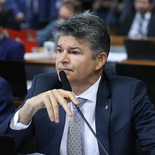 PL de Medeiros propõe retirada automática do poder familiar de autores de feminicídio ou homicídio