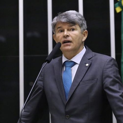 Medeiros acusa base de Lula de blindar envolvidos no rombo do INSS