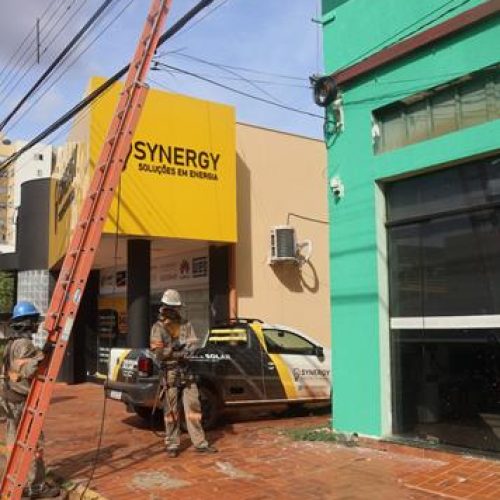 Aprovada novas penalidades contra as concessionárias que deixam fios em desuso nas vias públicas