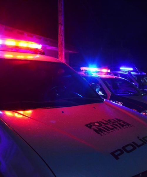 PM prende mulher suspeita de esfaquear marido após discussão