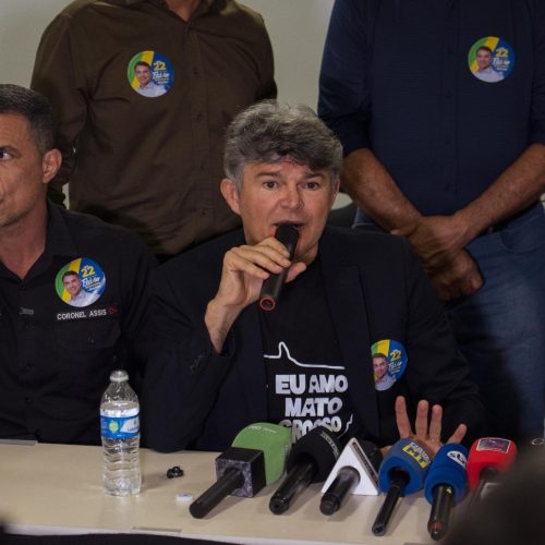 Medeiros se reúne com Flávio Bolsonaro em Brasília para discutir segundo turno