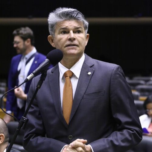 Zé Medeiros propõe assistência jurídica gratuita para policiais processados em serviço
