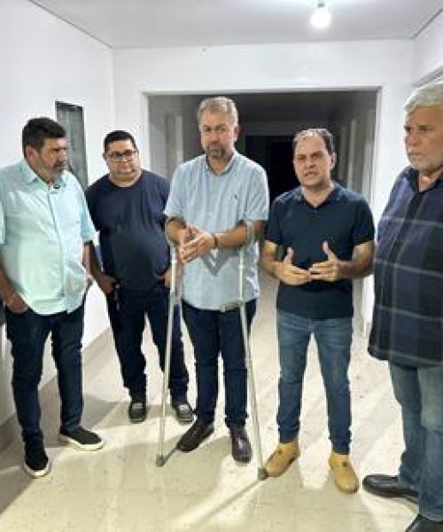 Deputados Chico Guarnieri e Dr João se reúnem com associação que busca estadualização da ligação da MT-339 a 343